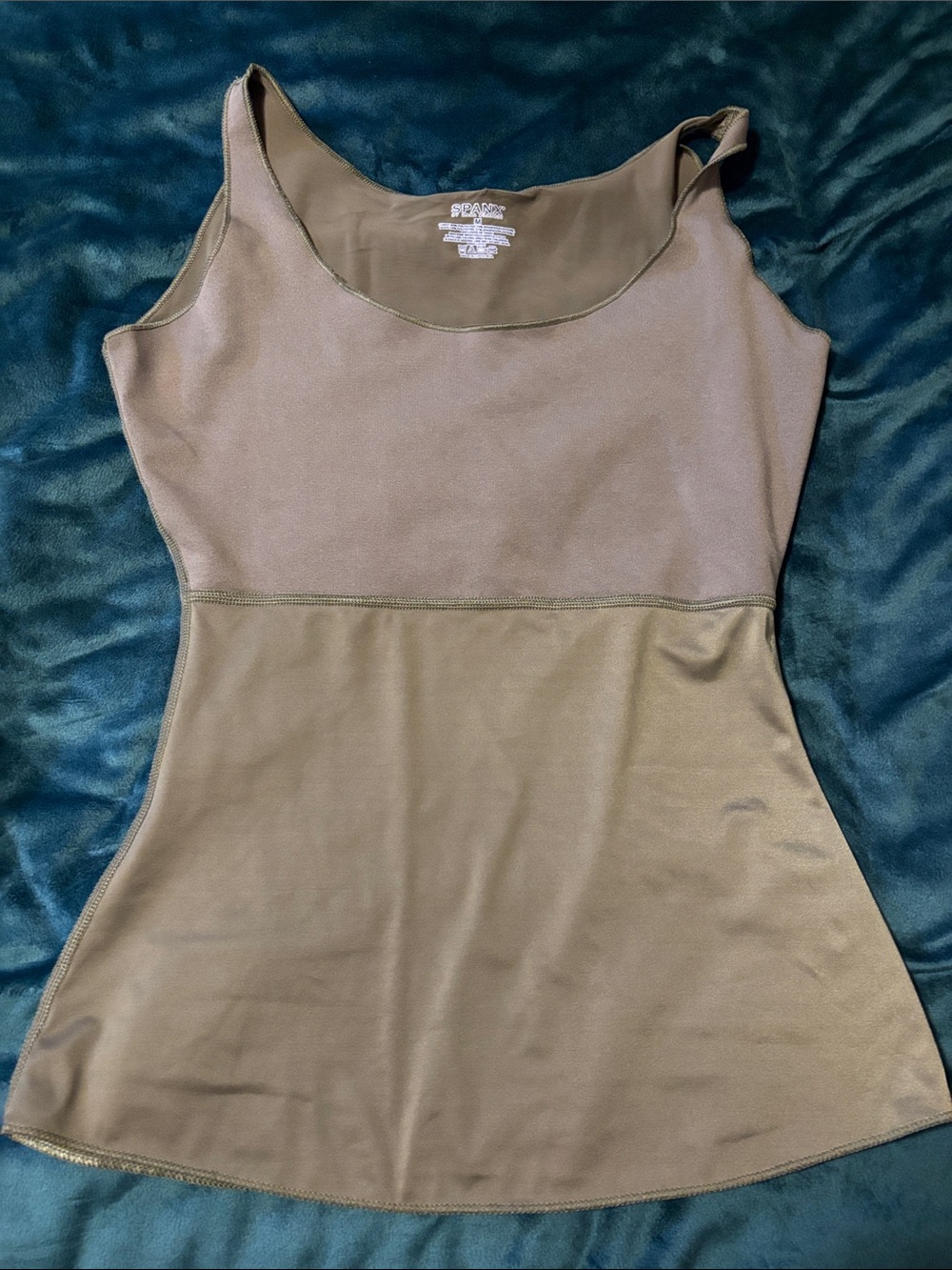 Women's Olive Tank Top - Sleeveless Scoop Neck